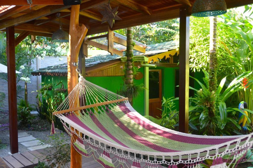 Physis Caribbean Bed & Breakfast Puerto Viejo de Talamanca Exterior photo