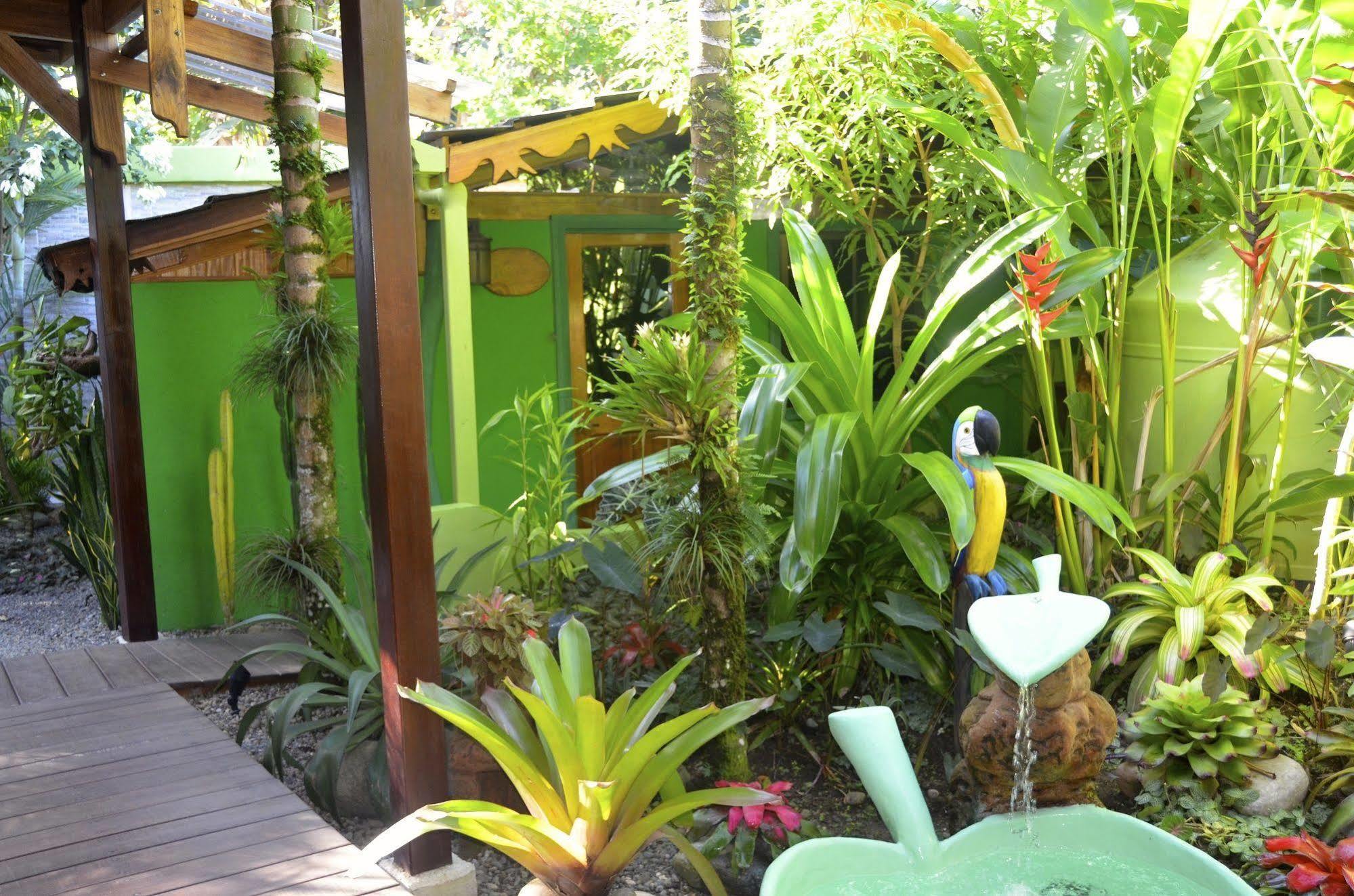 Physis Caribbean Bed & Breakfast Puerto Viejo de Talamanca Exterior photo